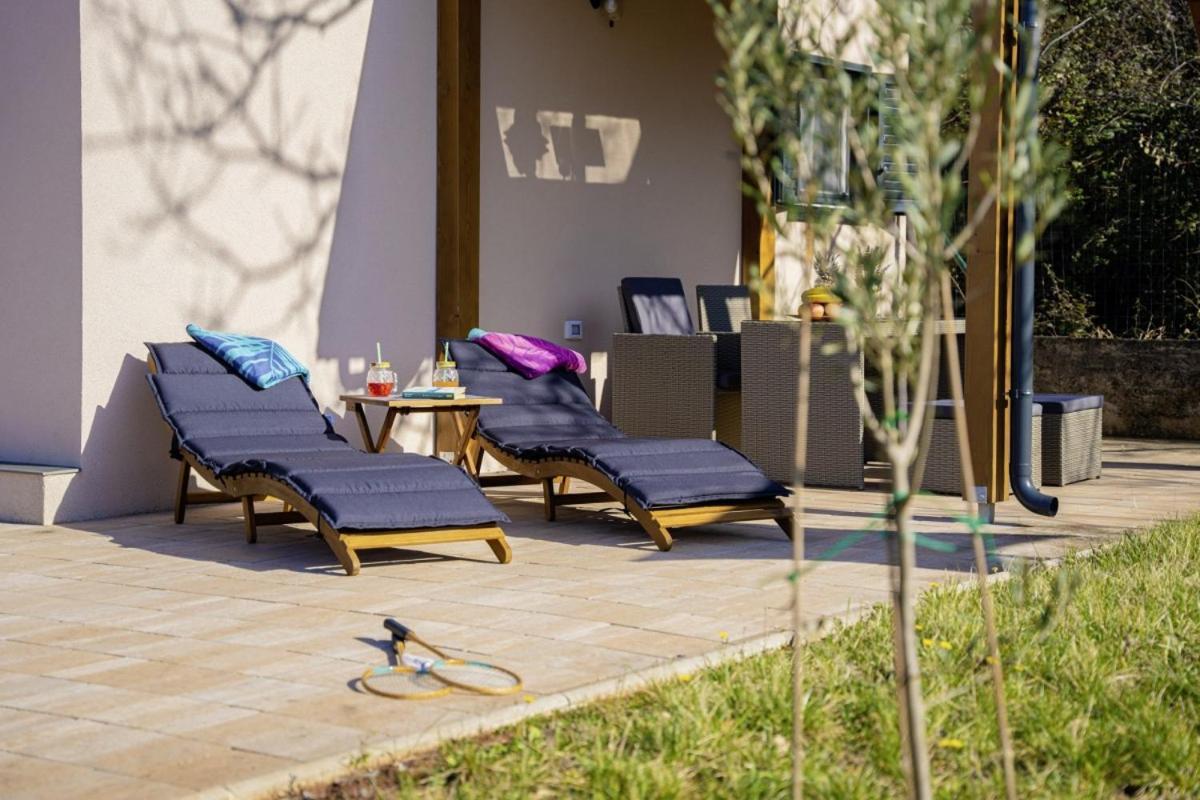 Villa Modean In Pula - Haus Fuer 2-3 Personen Exterior foto