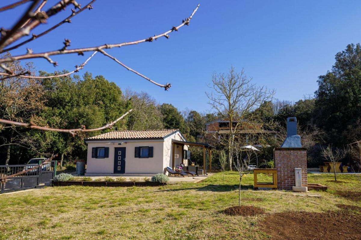 Villa Modean In Pula - Haus Fuer 2-3 Personen Exterior foto
