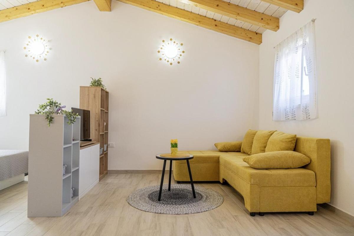 Villa Modean In Pula - Haus Fuer 2-3 Personen Exterior foto